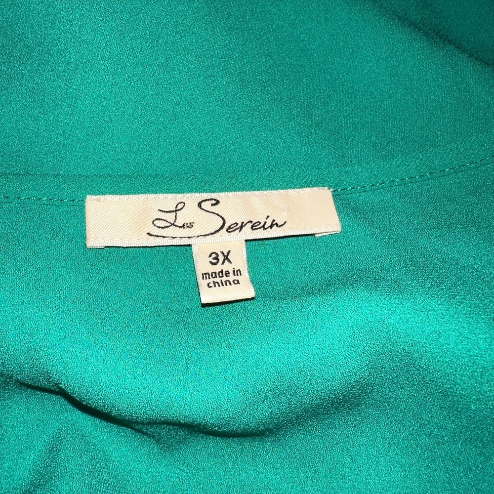 Elegant Green Ruffle Sleeve Blouse - Picture 4 of 6